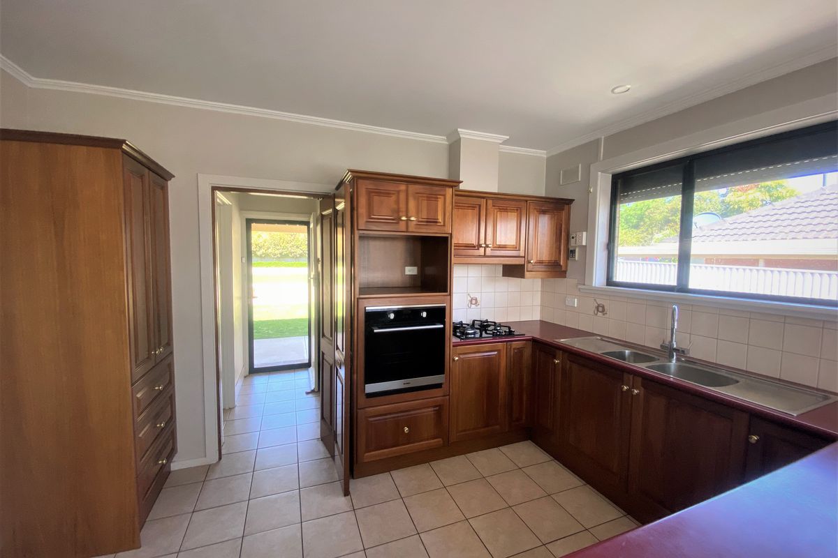 12 Kingsley Avenue, Pooraka