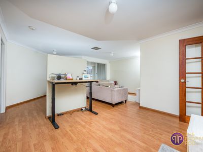 18 Santa Barbara Parade, Quinns Rocks