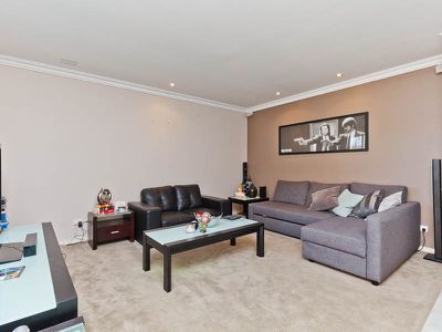 1 / 47 Dover Road, Scarborough