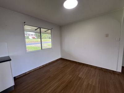 7 Twelfth Avenue, Atherton