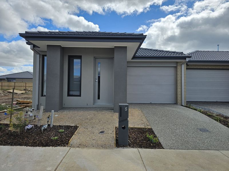 5 Riveting Road, Wyndham Vale