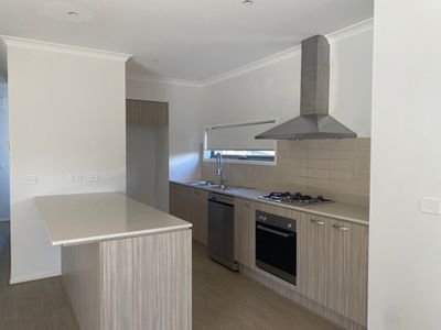 2 Viking Street, Tarneit