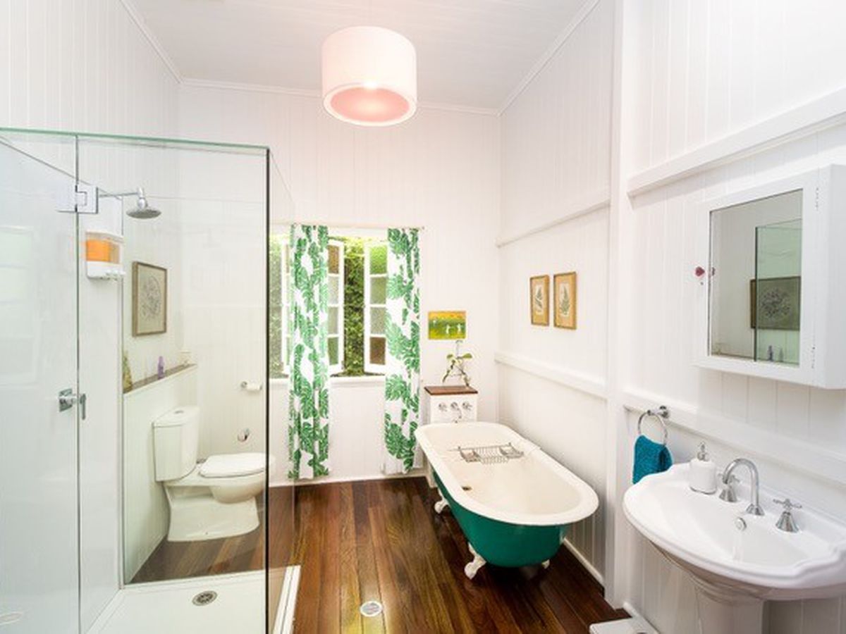34 HERBERTON ROAD, Atherton