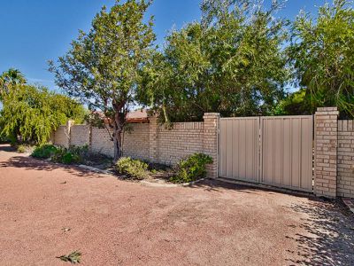 2 Freedman Way , Winthrop