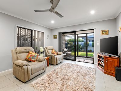 30 Coralina Crescent, Logan Reserve