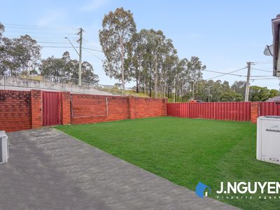 203 River Avenue, Carramar