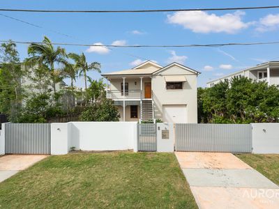 34 Cambridge Street, Bulimba