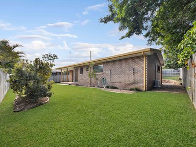 6 McNab Avenue, Tewantin