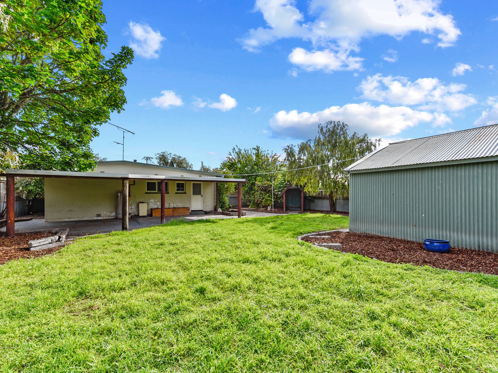 1 Degaris Street, Millicent