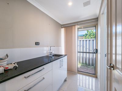 24 Powderbark Bypass, Kenwick
