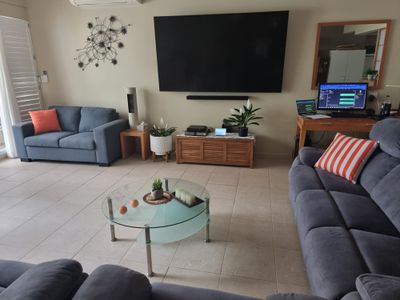 8 / 569 Esplanade, Urangan