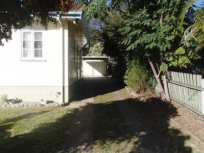13 Saxelby Street, East Ipswich