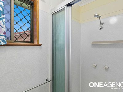 21 Cooloola Crescent, Urangan