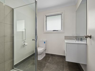 2 / 39 Adelaide Street, George Town