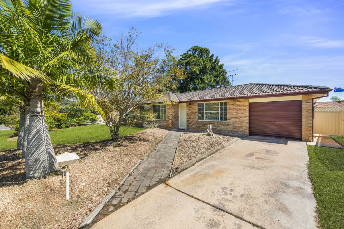 1 Adrian Close, Bateau Bay