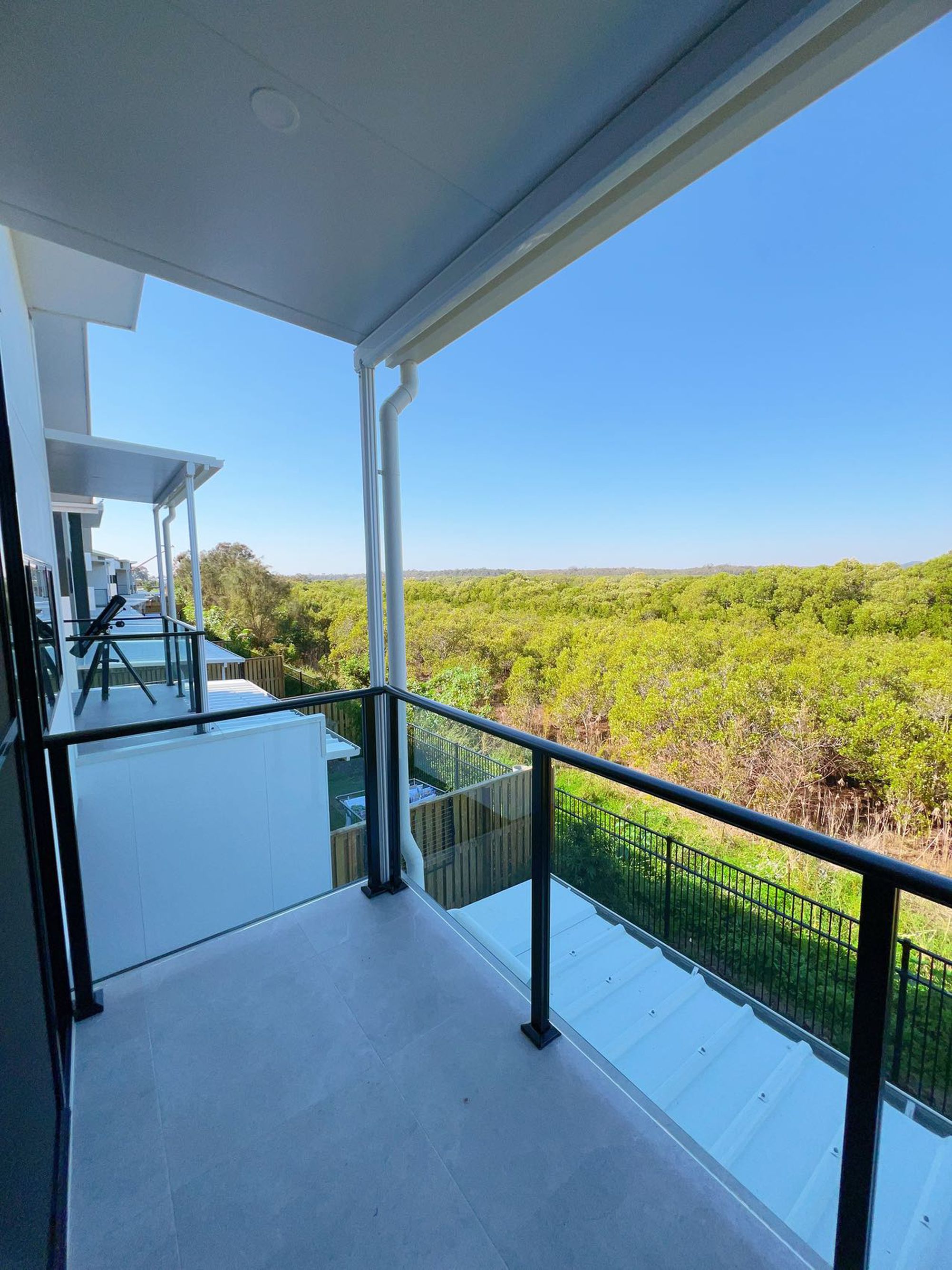17 / 1 Lake Serenity Boulevard, Helensvale