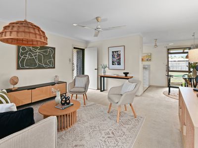 7 LEANNE CLOSE, Woree