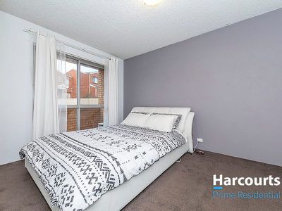 13 / 30 Trinculo Place, Queanbeyan