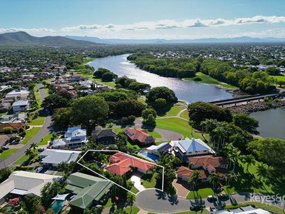 9 Glencoe Court, Annandale