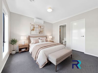 4 TAPIOCA STREET, Manor Lakes