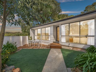 82 Hallen Close, Phillip