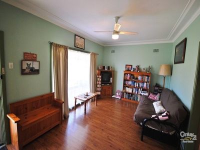 37 Caroline Street, Dubbo