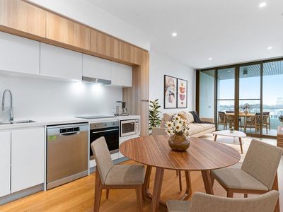 802 / 9 Tully Road, East Perth