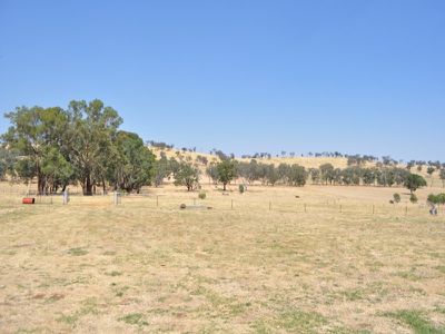 Urana Road, Jindera