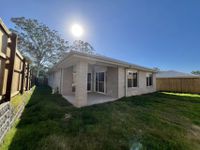 80 Redcomb Drive, Park Ridge