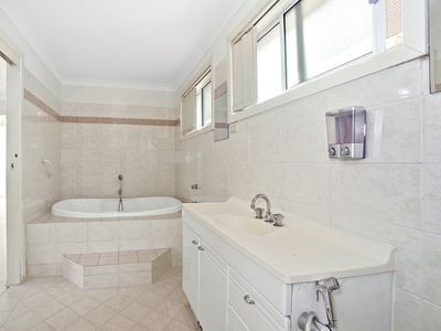 830 Hume Highway, Bass Hill