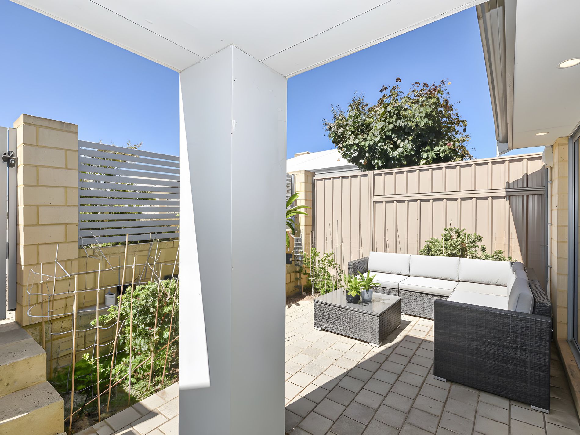 28 / 23 Bakana Loop, Landsdale