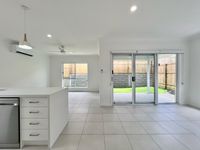 51 Redcomb Drive, Park Ridge