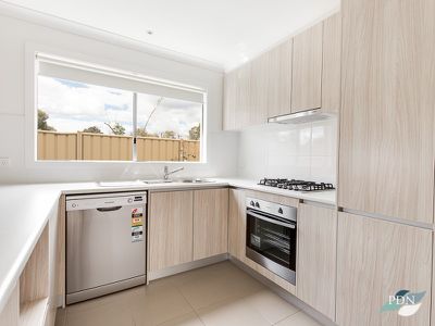 4 / 2 Frederick Court, Werribee