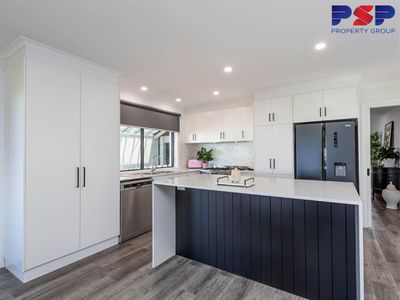 20 Viewbay Court, Lovely Banks