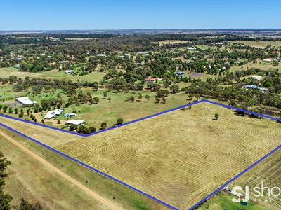 126 Torryburn Way, Dubbo