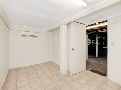 8 Hutchins Street, Heatley