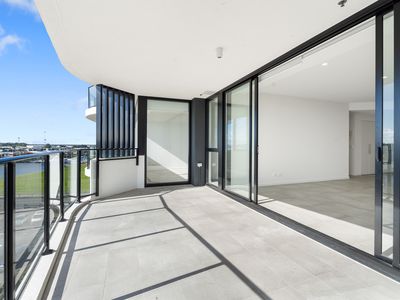 2603 / 8 Athena Bvd, Hope Island