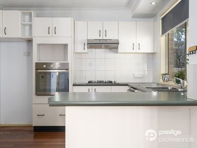 6 Tweed Court, Wattle Grove