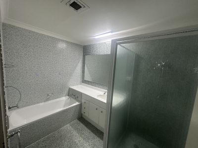 7 / 2 Hinton Street, Wollongong