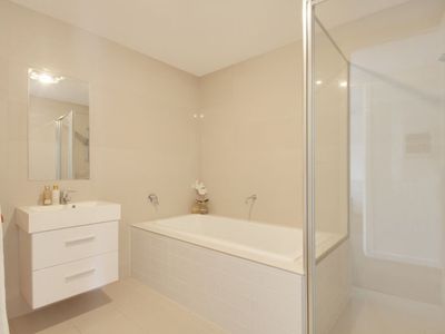 2 / 65 Anthony Rolfe Avenue, Gungahlin