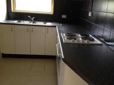 1 / 69 Lake Entrance Road, Warilla