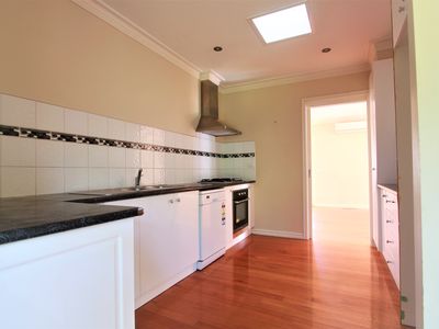 2 / 6 Macrina Street, Oakleigh East