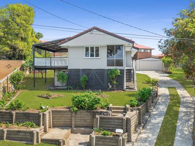 83 Roseneath Parade, Wynnum West