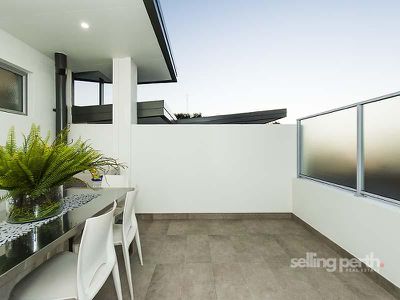 8 / 76 Waterloo Street, Joondanna