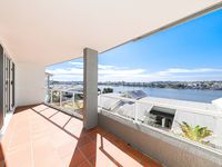135 Macquarie Street, Teneriffe