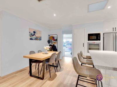 1 Baxter Close, Huntingdale