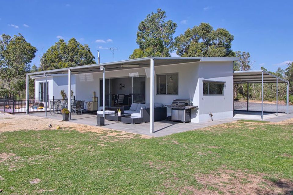 50 Tuart Close , Stake Hill