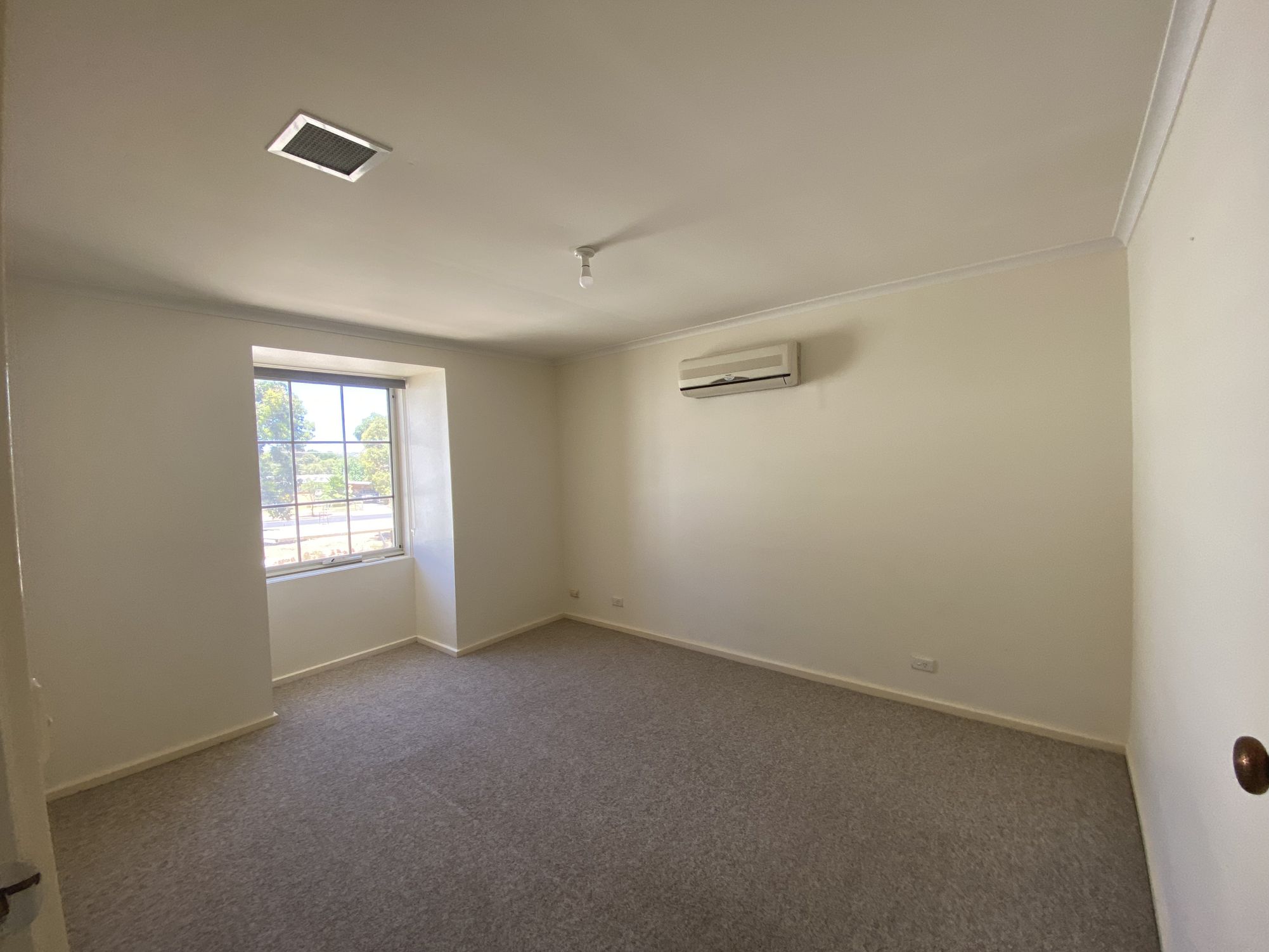 2 / 5 Ranford Crescent, Mitchell Park