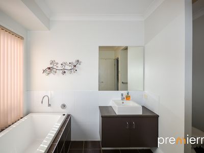 30 Harold Reinhardt Drive, Redbank Plains