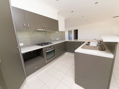 19 /  2-8 Diane Street, Dubbo